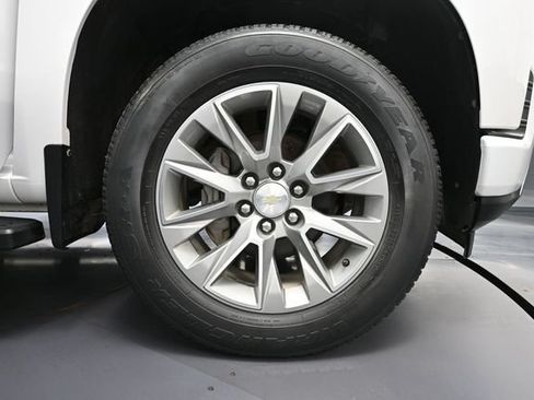 Used 2020 Chevrolet Silverado 1500 High Country AWD/4WD image 17