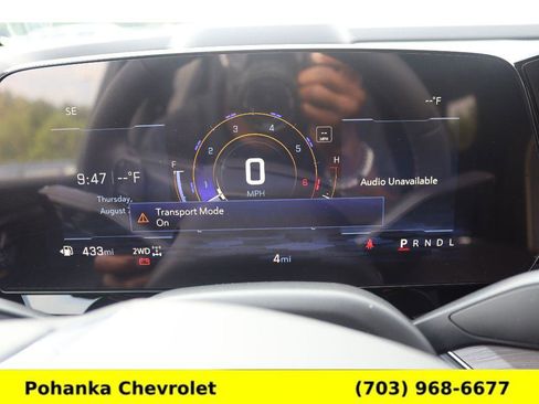 Used 2025 Chevrolet Suburban Premier image 9