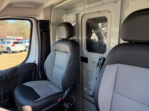 Used 2025 RAM ProMaster 1500 w/ Convenience Group image 24