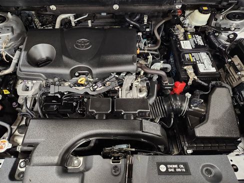 Used 2021 Toyota RAV4 XLE image 53