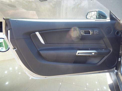 Used 2021 Ford Mustang Shelby GT500 w/ Technology Package image 20