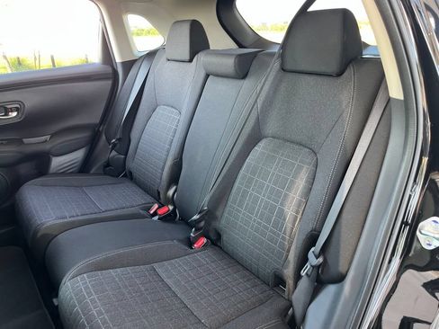 Certified 2026 Honda HR-V LX image 23