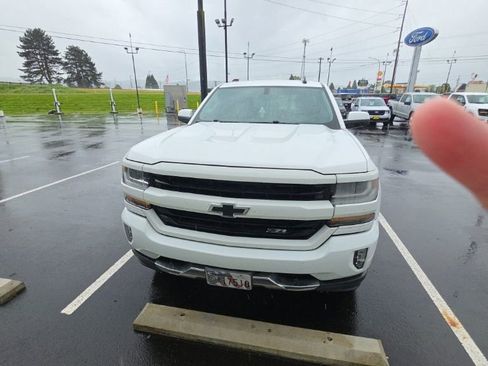 Used 2018 Chevrolet Silverado 1500 LT w/ All Star Edition AWD/4WD image 2