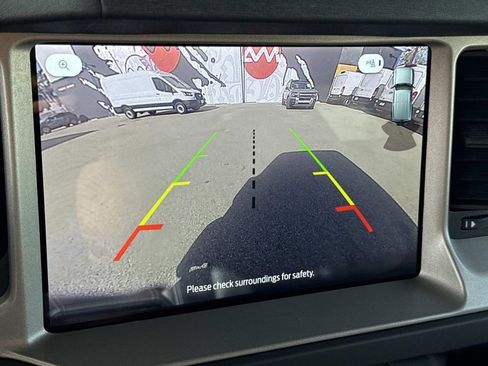 Used 2025 Ford Bronco Outer Banks image 29