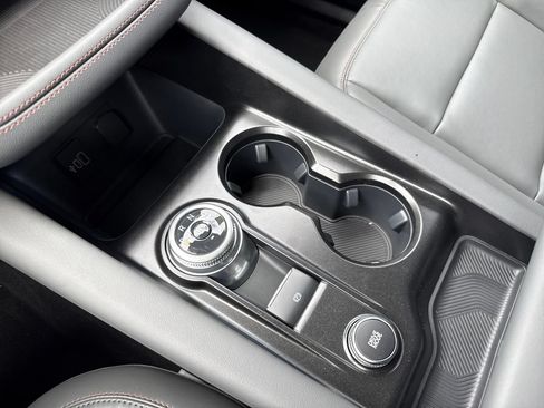 New 2026 Ford Explorer Active w/ Active Comfort Package RWD image 30