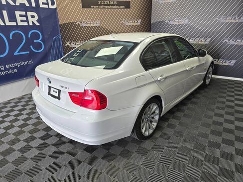 Used 2011 BMW 328i xDrive Sedan image 15