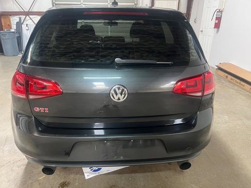 Used 2017 Volkswagen GTI S image 10