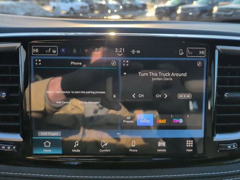 New 2026 Chrysler Pacifica Select image 36