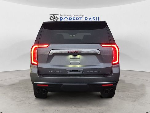 Used 2021 GMC Yukon Denali w/ Denali Premium Package image 4