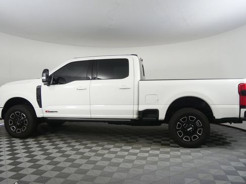 Used 2025 Ford F250 Platinum AWD/4WD image 6