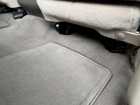 Used 2001 Ford F350 Lariat image 60