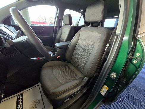 Used 2018 Chevrolet Equinox LT image 9