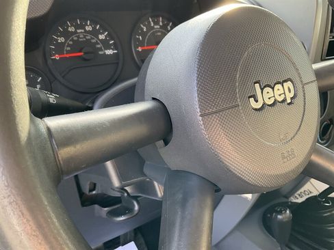 Used 2008 Jeep Wrangler X AWD/4WD image 16