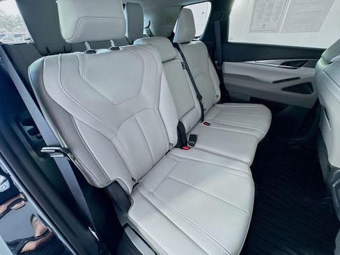 Used 2026 INFINITI QX60 Pure w/ Cargo Package image 29