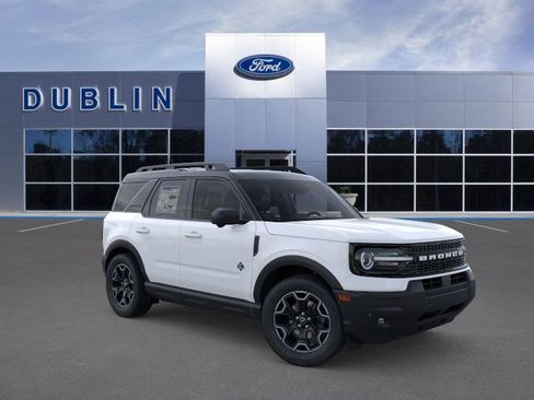 New 2025 Ford Bronco Sport Outer Banks w/ Outer Banks Tech Package+ AWD/4WD image 35