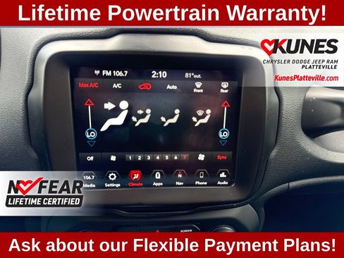Used 2023 Jeep Renegade Latitude AWD/4WD image 24