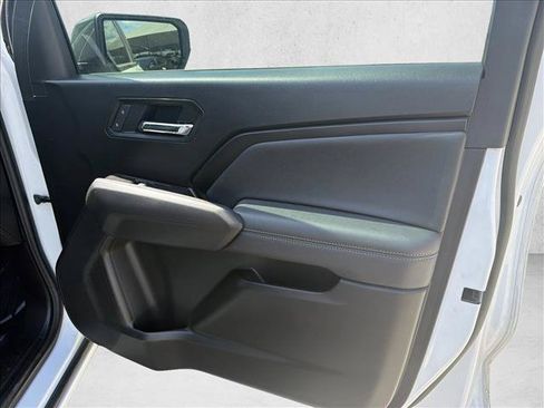 Used 2024 Chevrolet Colorado LT w/ LT Convenience Package II RWD image 21