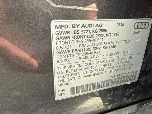 Used 2019 Audi SQ5 Premium Plus w/ Premium Plus Package image 29