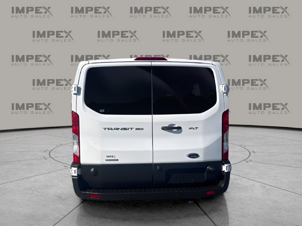 Used 2024 Ford Transit 350 XLT RWD image 4