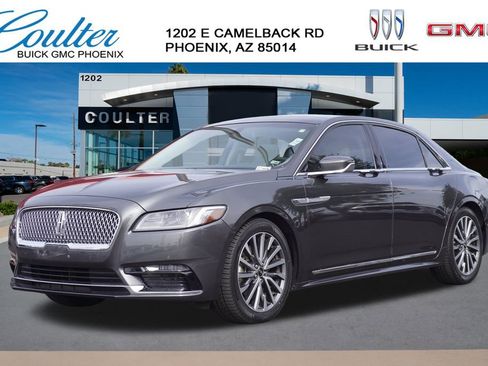Used 2017 Lincoln Continental Select image 1