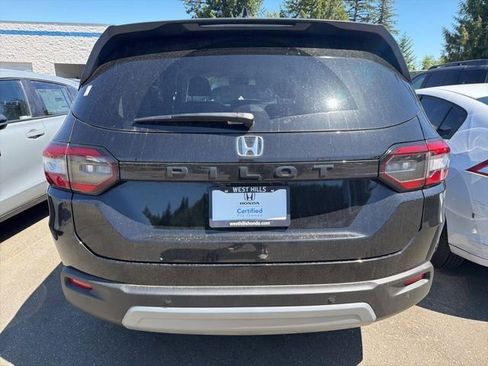Used 2025 Honda Pilot EX-L image 7