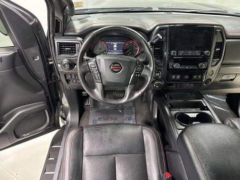 Used 2021 Nissan Titan PRO-4X w/ Pro-4x Convenience Package image 15