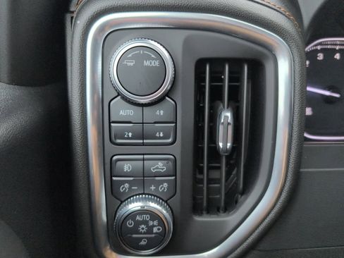 Used 2020 GMC Sierra 1500 AT4 image 32
