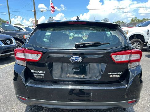 Used 2017 Subaru Impreza 2.0i Premium AWD/4WD image 5