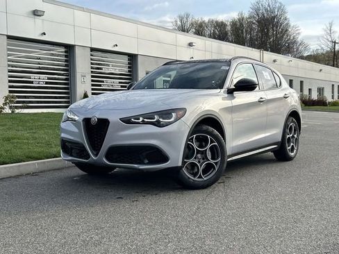 New 2026 Alfa Romeo Stelvio Sprint AWD/4WD image 1
