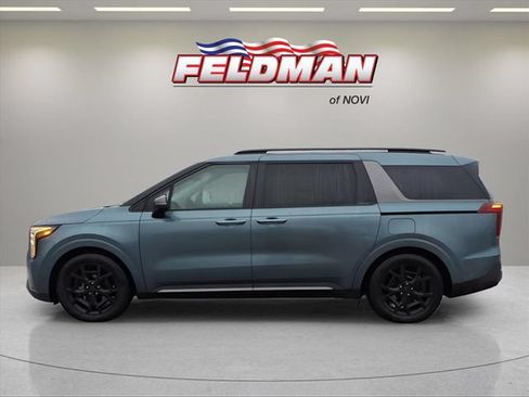 Used 2025 Kia Carnival SX Prestige FWD image 2