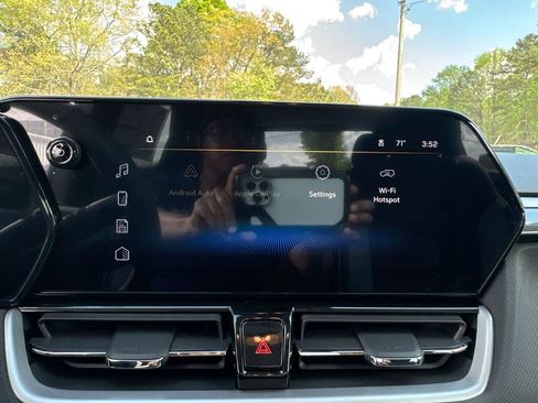 New 2026 Chevrolet TrailBlazer LT w/ Midnight Edition FWD image 27