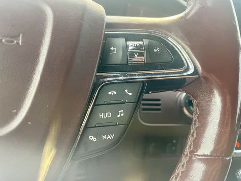 Used 2018 Lincoln Navigator Black Label AWD/4WD image 16