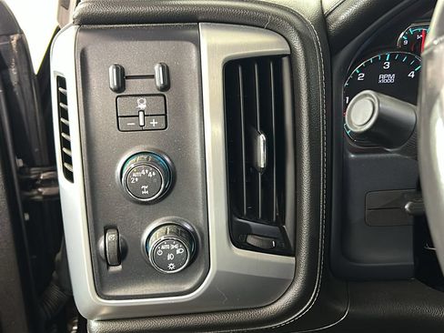 Used 2018 GMC Sierra 1500 SLE w/ SLE Value Package AWD/4WD image 23