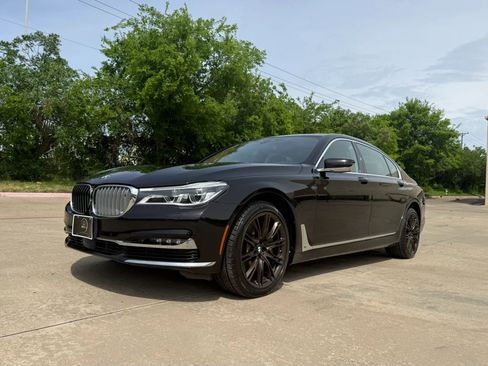 Used 2016 BMW 750i xDrive AWD/4WD image 2