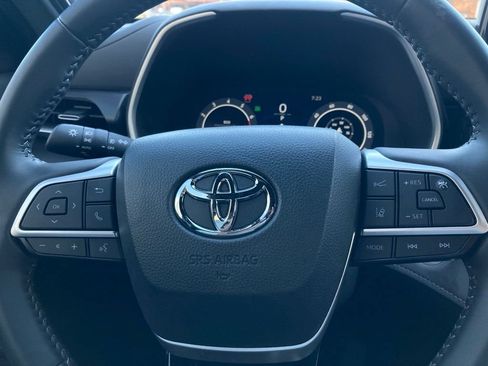 Certified 2025 Toyota Highlander XSE AWD/4WD image 20