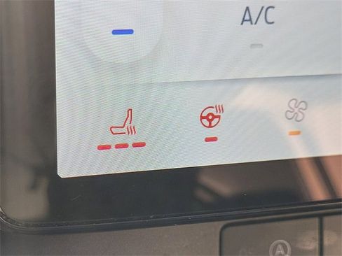 Used 2022 Ford Expedition Platinum image 25