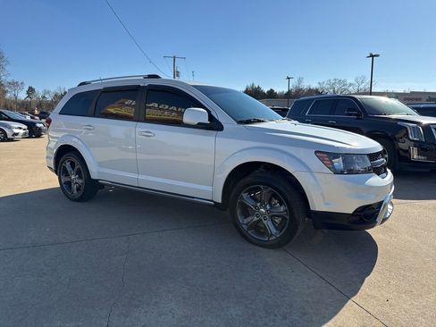 Certified 2016 Dodge Journey Crossroad image 3
