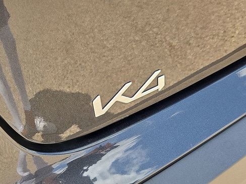 Used 2025 Kia K4 FWD image 11