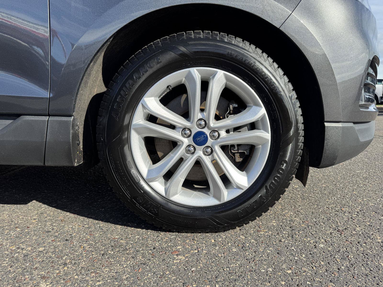 Used 2020 Ford Edge SEL w/ Convenience Package AWD/4WD image 9