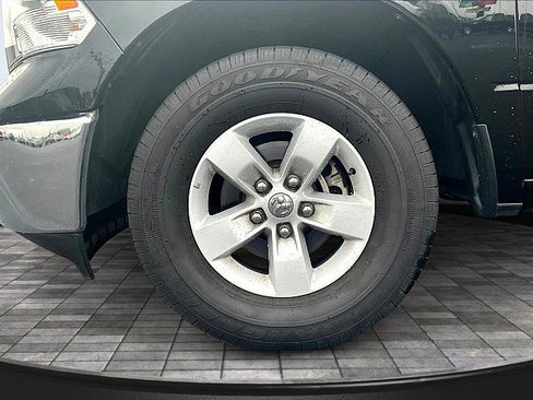 Used 2024 RAM 1500 Classic SLT image 8