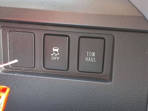 Used 2014 Toyota Tundra SR5 w/ SR5 Upgrade Package RWD image 24