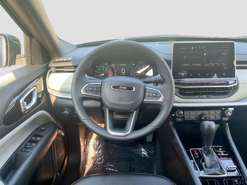 Used 2024 Jeep Compass Limited AWD/4WD image 21