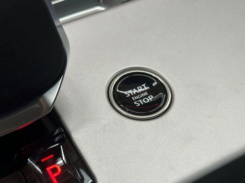 New 2026 Land Rover Range Rover SE AWD/4WD image 16