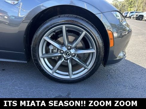 Used 2017 MAZDA MX-5 Miata RF Grand Touring image 8