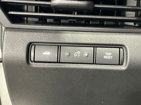 Used 2025 Nissan Altima 2.5 S image 14