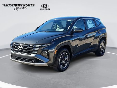 New 2026 Hyundai Tucson Blue SE image 1