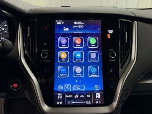 Used 2020 Subaru Outback Premium image 17