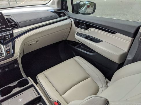 Used 2025 Honda Odyssey Touring image 15