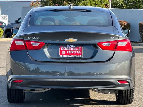 Used 2018 Chevrolet Malibu LT FWD image 8