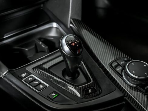 Used 2015 BMW M4 image 35